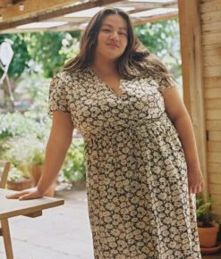 The Dawn Dress Extended | Night Chamomile -AURIN Clothing Shop 2 6c797bce 6e59 4b25 98be 9c3b19e6c9c1