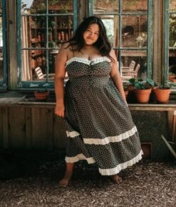 The Emma Dress Extended | Night Strawberry -AURIN Clothing Shop 2 6cc432af dc2c 4f4a b544 c97bfdf6aefa