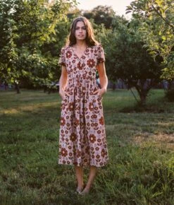 AURIN Clothing Shop -AURIN Clothing Shop 2 7a3df419 3cf6 4186 a743 15ee94bed2cd