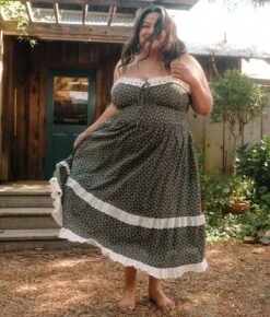 The Emma Dress Extended | Night Strawberry -AURIN Clothing Shop 3 16a1762f 6907 402a b801 33259e25da8f