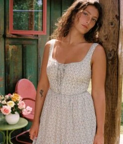 The Adele Dress | Creme Strawberry 16 The Adele Dress | Creme Strawberry -AURIN Clothing Shop Adele2 a4b197d5 b6ef 44b0 8064 9d08e6f5bc64