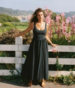 The Andrea Dress | Night -AURIN Clothing Shop Andrea