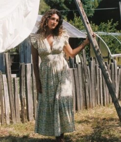 The Aurelia Dress | Sky Chamomile -AURIN Clothing Shop Aurelia2