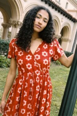 The Dawn Dress | Crimson Daisy 11 The Dawn Dress | Crimson Daisy -AURIN Clothing Shop Dawn2 2 f4972602 8b22 4a70 9e48 599ea9df357d