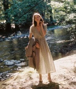 The Dawn Dress Petites | Calico Chamomile -AURIN Clothing Shop Dawn4 4 5bc64e32 7aa7 4b5c 933b d6dc9bb4ed62