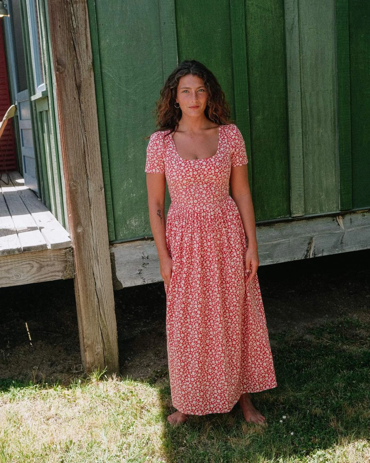 The Scarlet Dress Petites | Crimson Calendula 3 The Scarlet Dress Petites | Crimson Calendula