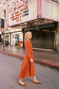 The Elsa Dress | Mums Ditsy Ruby -AURIN Clothing Shop Elsa4 bdb49910 b067 4274 b497 a4bc594042f0