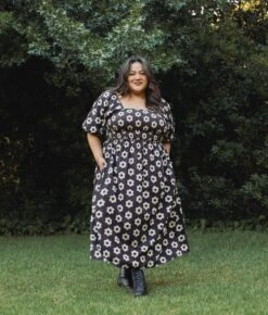 The Katrina Dress Extended | Noir Daisy -AURIN Clothing Shop Katrina f4dd6a49 f593 449b afa1 0704c0ff015d