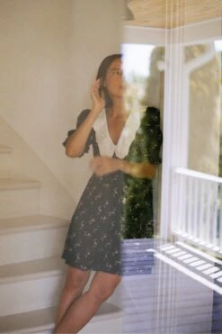 The Mischa Dress | Noir Dancing Chamomile -AURIN Clothing Shop Mischa2 6ed73c0b f1fd 4d20 8240 ae689d9a88ef