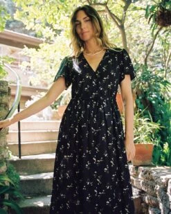 The Dawn Dress | Noir Dancing Chamomile