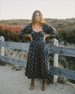 The Peyton Dress | Mums Ditsy Black