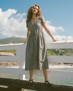The Dawn Dress Petites | Picnic Gingham