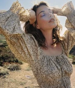 The Adelia Dress | Green Daisy 14 The Adelia Dress | Green Daisy -AURIN Clothing Shop Salona4 15