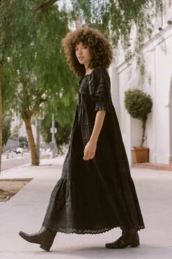 The Shaina Dress | Onyx -AURIN Clothing Shop Shaina2 90467fca 4c34 4cf4 8a3d 77e6459fff0c