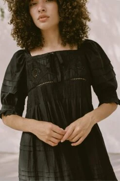 The Shaina Dress | Onyx -AURIN Clothing Shop Shaina4