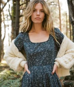 The Scarlet Dress | Ginkgo Black 16 The Scarlet Dress | Ginkgo Black -AURIN Clothing Shop ginkgoB